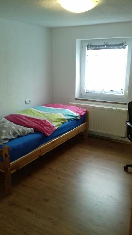Biberach-Riss-Zimmer-Frei, Einzel-Zimmer Bad Kueche Birkenhard Quarto foto